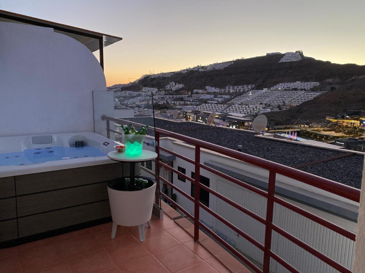 “Villa Mogán Mall”, con jacuzzi Porto Rico Exterior foto