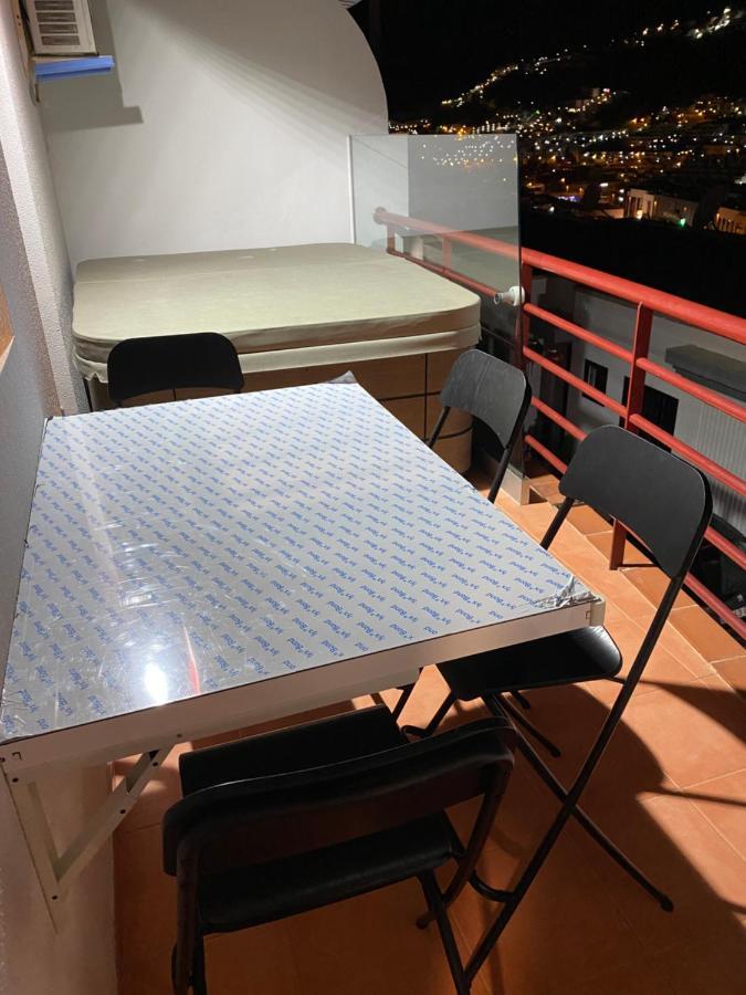 “Villa Mogán Mall”, con jacuzzi Porto Rico Exterior foto